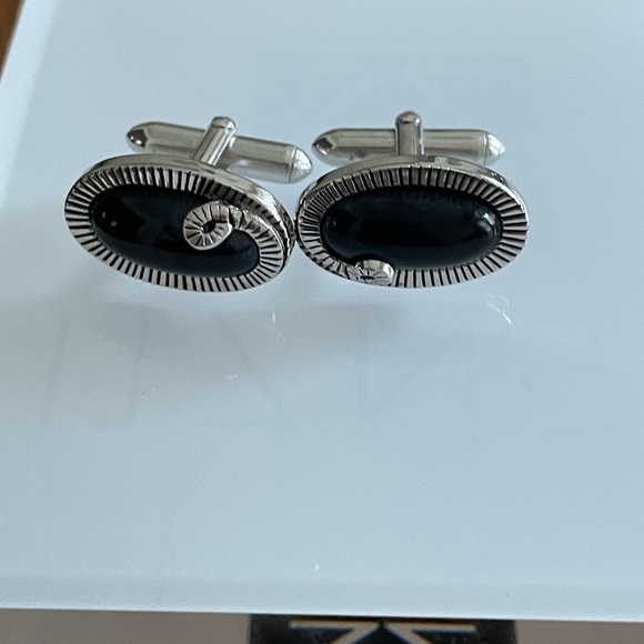 Vintage Oval Black Cuff links For Men - Picture 5 of 7